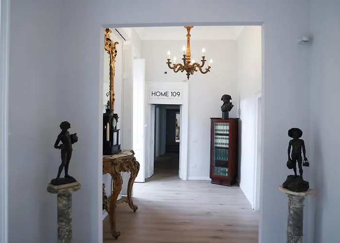 Home 109 Luxury Rooms